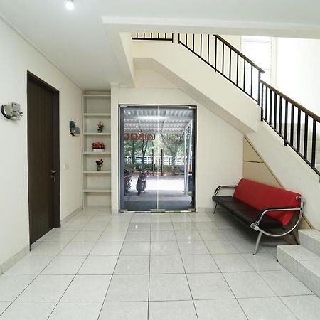 Koolkost Near Universitas Prasetiya Mulya Pagedangan Exterior photo